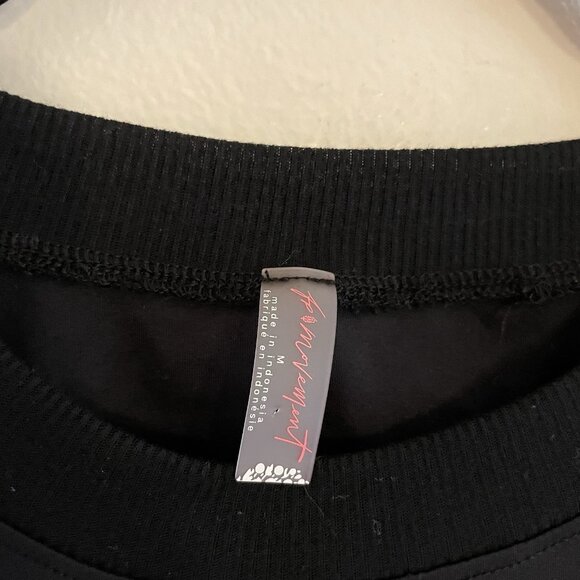 FP Movement Women M Black Lightweight Sweat-Wicking Cropped Throwback Tank Top - Picture 6 of 10